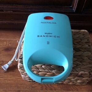 Nostalgia Teal My mini sandwich maker